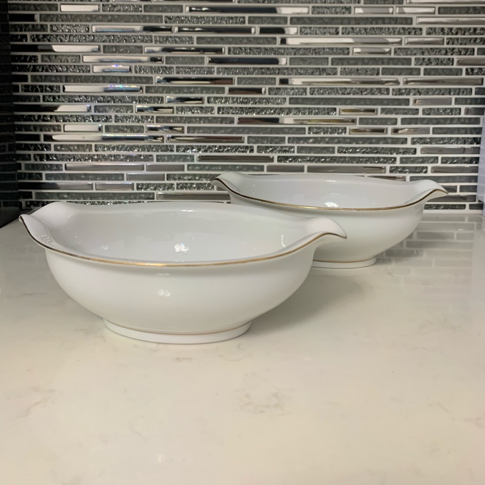 Set of 2 Porcelain Gold Trimmed Bowls